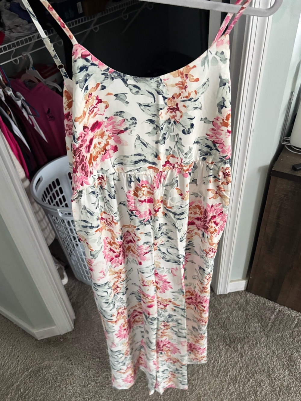 Beautiful Floral Sleeveless Side-Zip Jumpsuit with Pockets- Pink & White